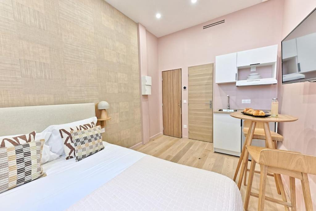 Appartamento Petit Confortable & Tranquille 17eme